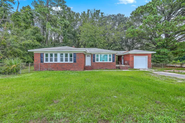 $200,000 | 1482 Bells Highway, Walterboro, SC 29488