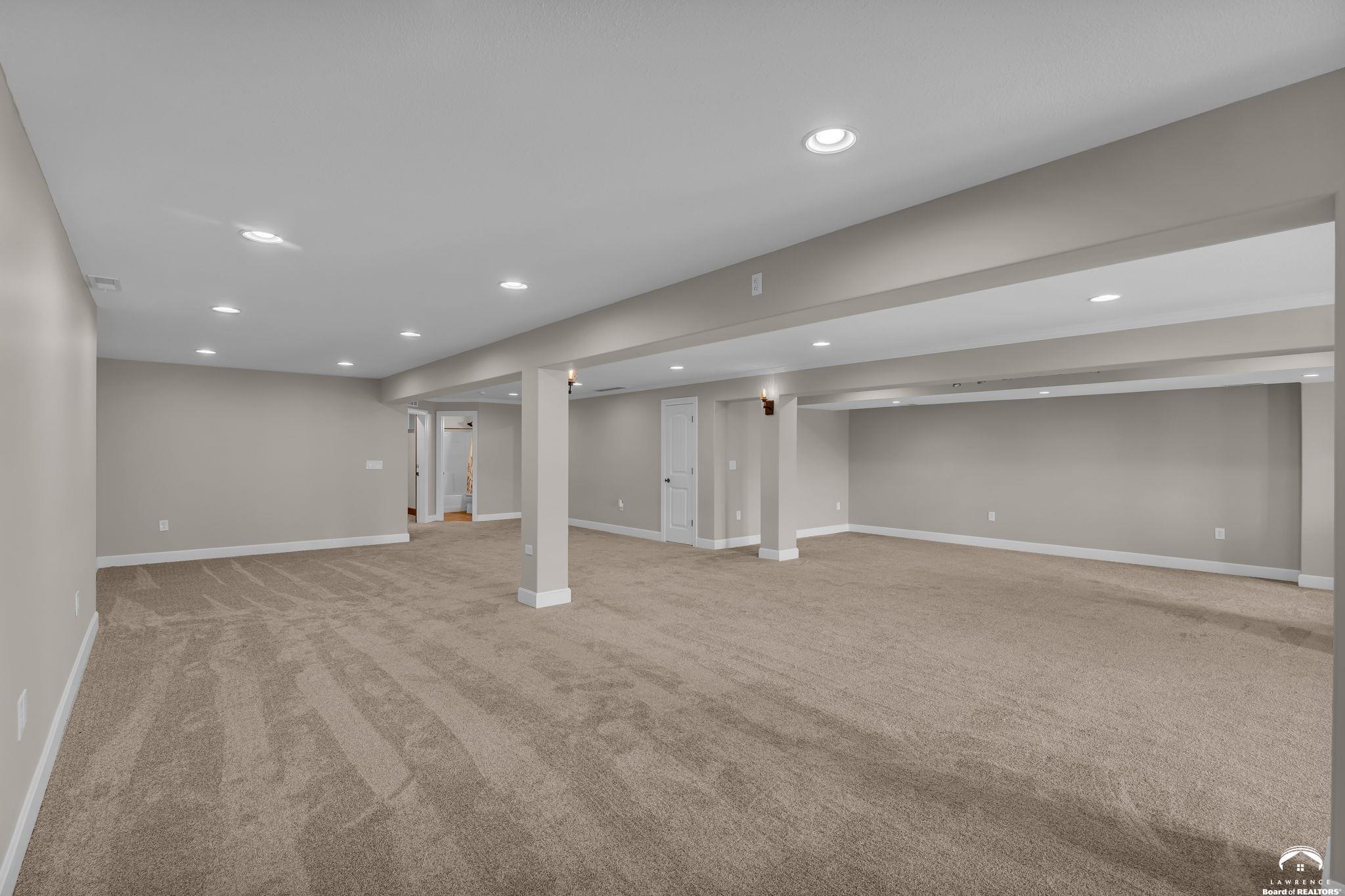 762 North 1750th Road Lawrence, KS 66049 - Photo 49 of 94