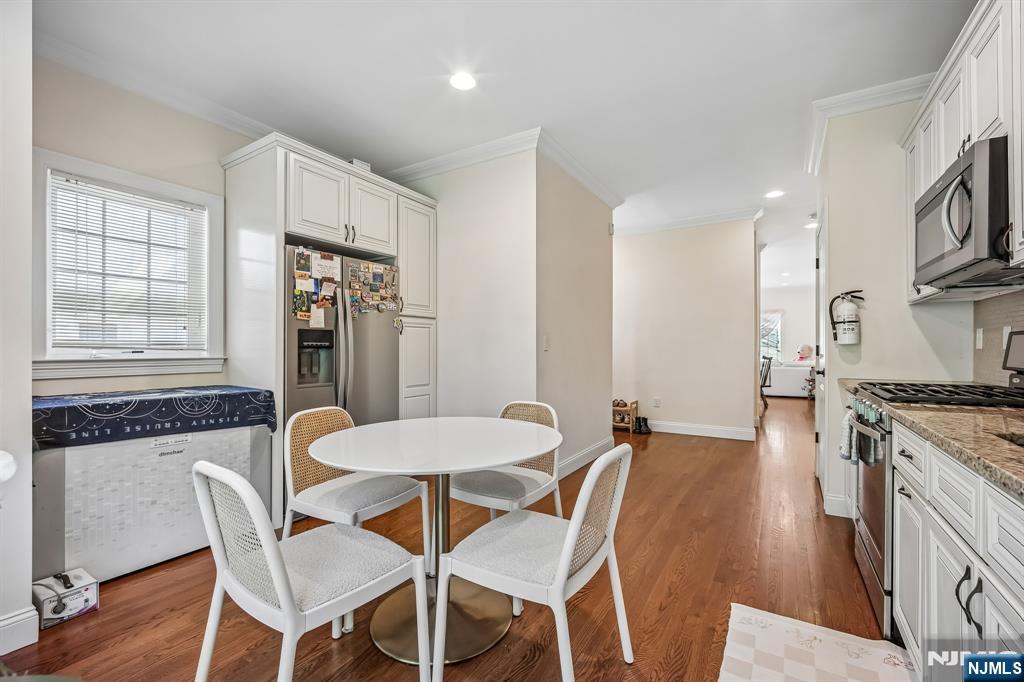 39 Grove Street, Unit B Tenafly, NJ 07670 - Photo 11 of 24