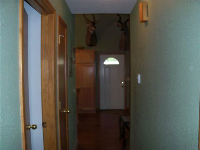 8454 East Hatchery Road Syracuse, IN 46567 - Photo 18 of 21 Gallery Image 18