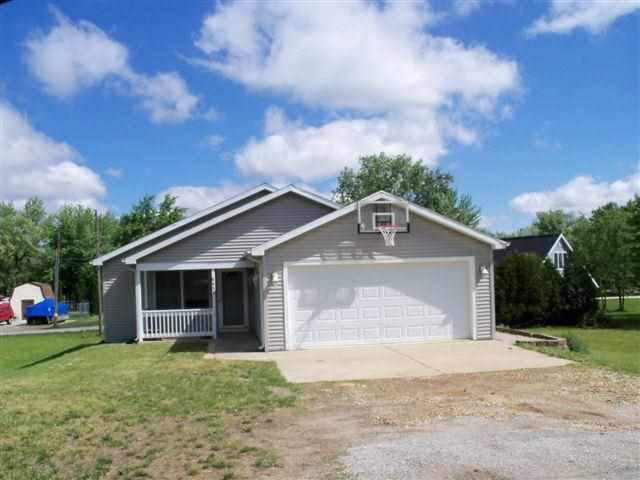 8454 East Hatchery Road Syracuse, IN 46567 - Photo 20 of 21 Gallery Image 20