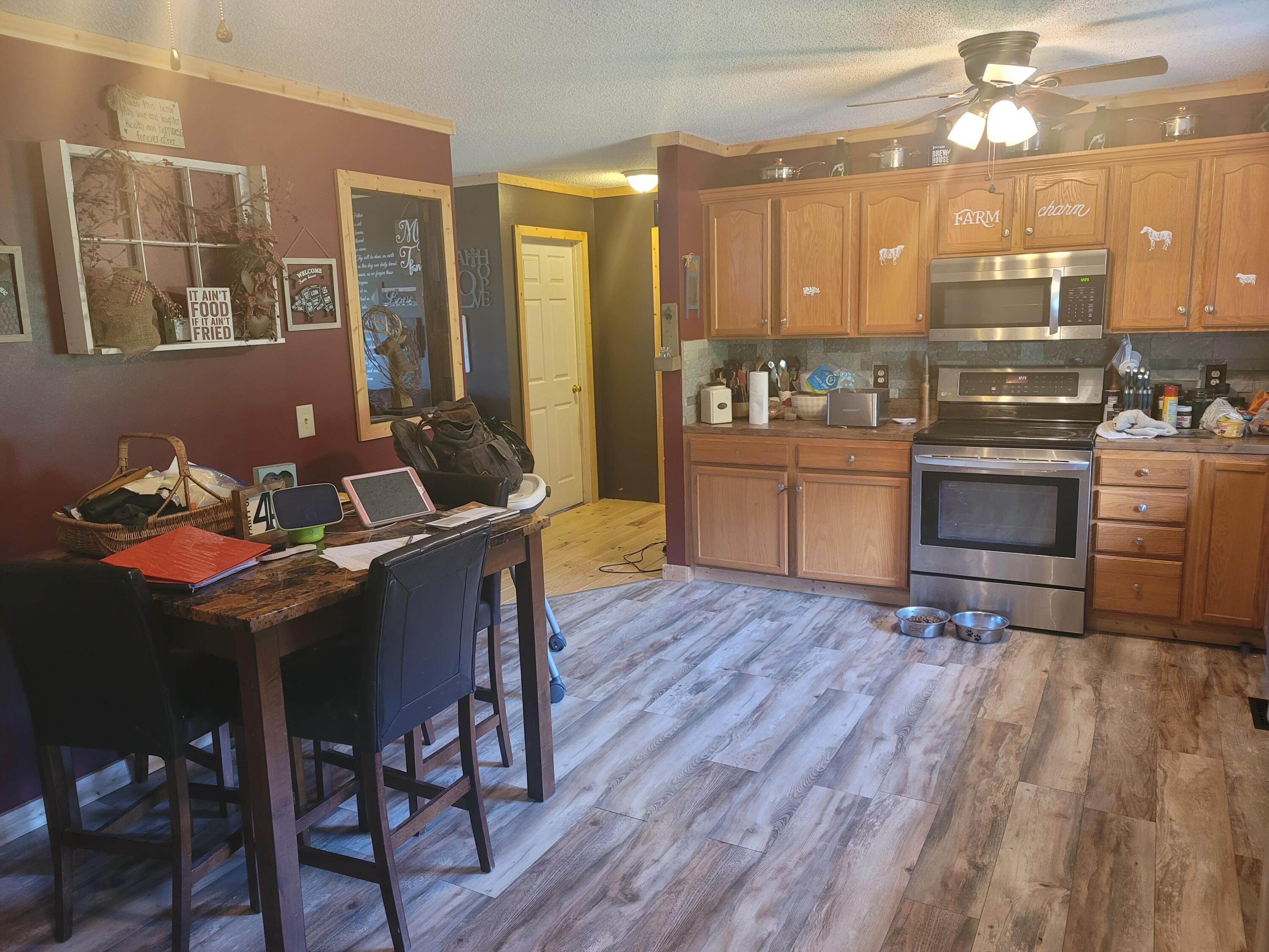 1095 Foxford Road Greeneville, TN 37743 - Photo 8 of 23 008