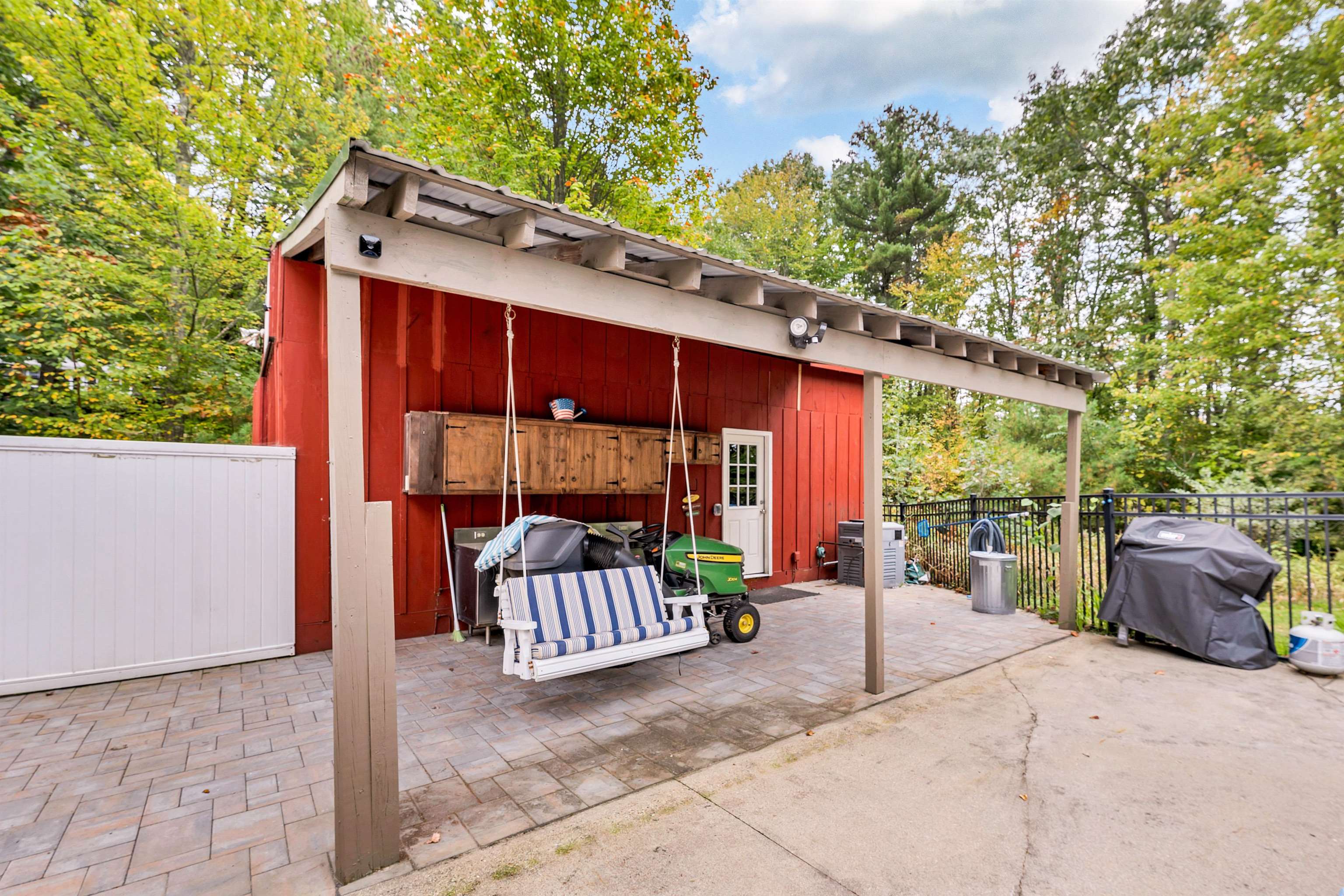 3 Schoolhouse Road Tuftonboro, NH 03816 - Photo 4 of 40 Gallery Image 4