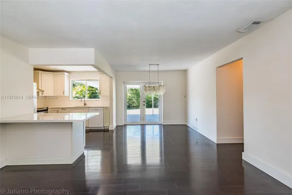 $2,925 | 8871 Northwest 15th Street, Pembroke Pines, FL 33024