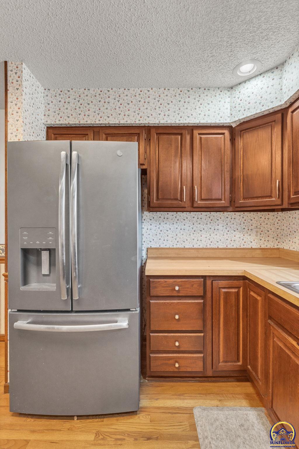 3131 Southwest Belle Avenue Topeka, KS 66614 - Photo 11 of 40