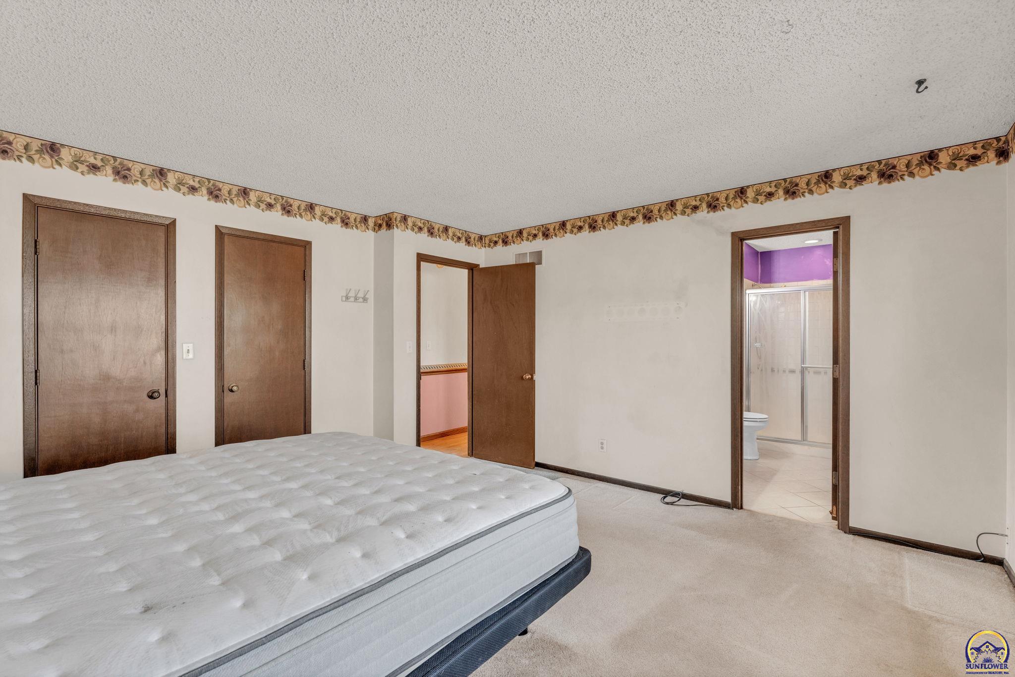 3131 Southwest Belle Avenue Topeka, KS 66614 - Photo 22 of 40