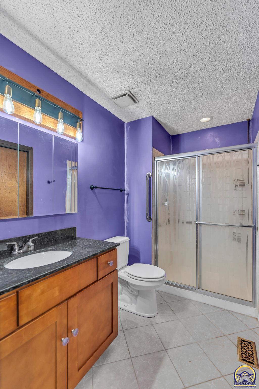 3131 Southwest Belle Avenue Topeka, KS 66614 - Photo 23 of 40
