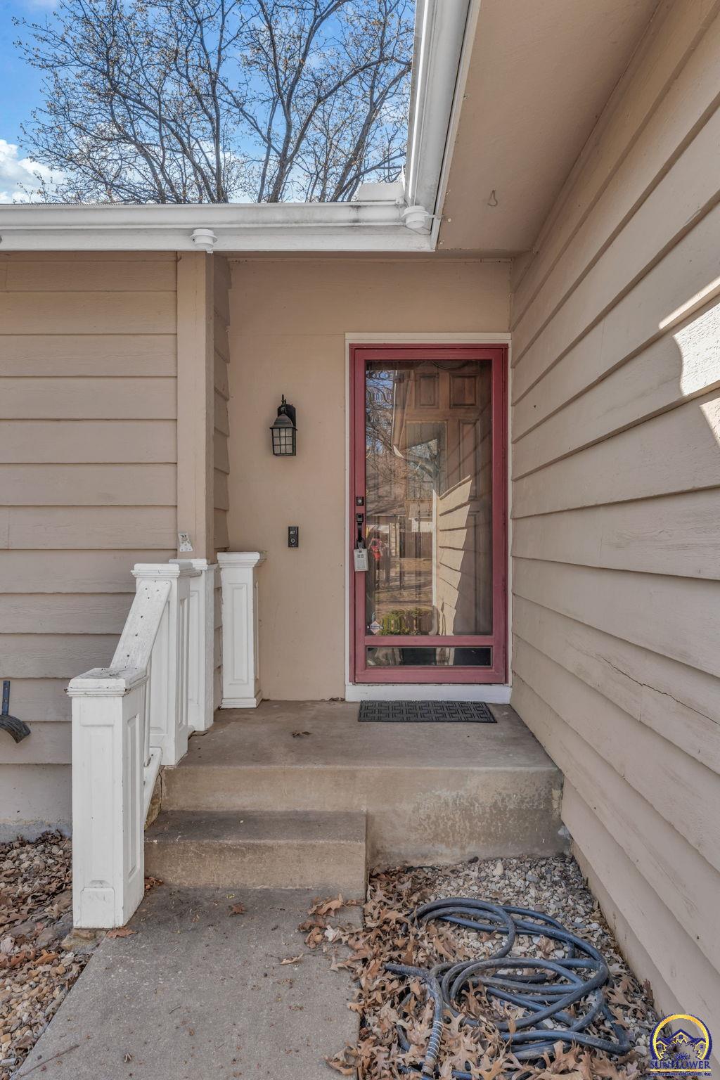3131 Southwest Belle Avenue Topeka, KS 66614 - Photo 5 of 40