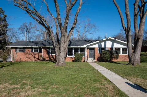 $437,500 | 201 Porter Circle, Columbia, TN 38401