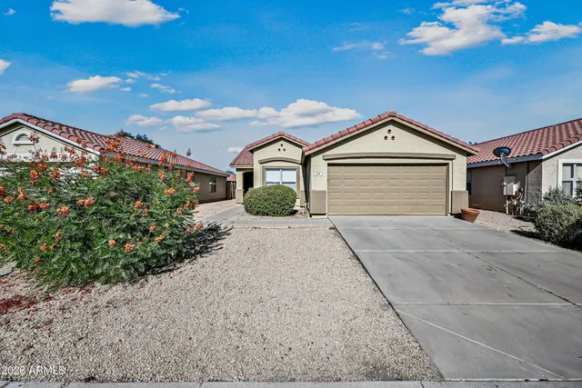 $2,200 | 625 South Heritage Drive, Gilbert, AZ 85296