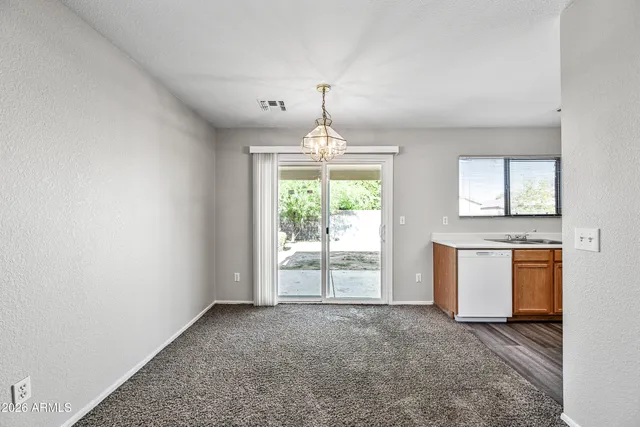 $2,200 | 625 South Heritage Drive, Gilbert, AZ 85296