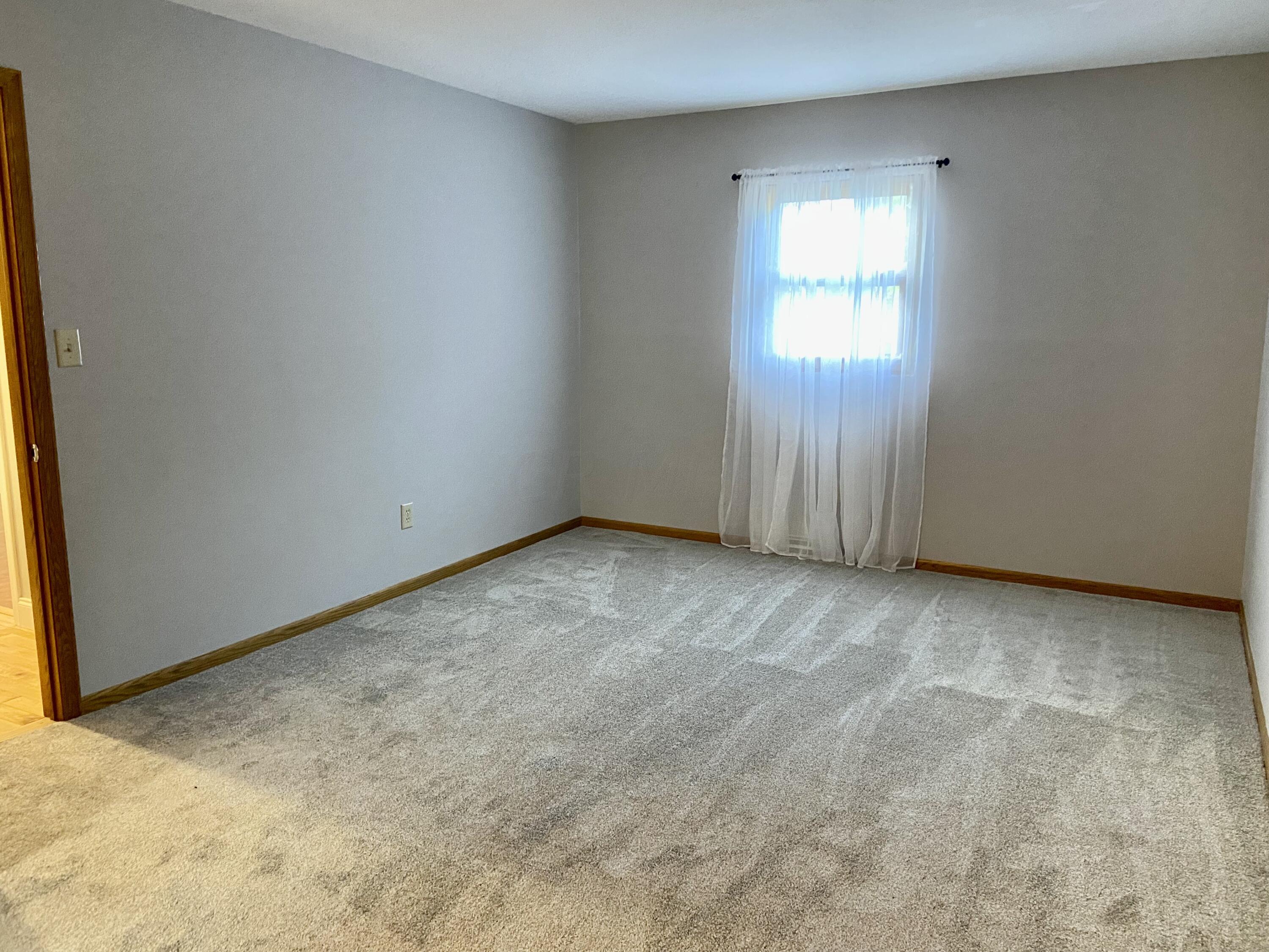 7564 Cubbage Road Westerville, OH 43081 - Photo 21 of 49 OWNERS BEDROOM