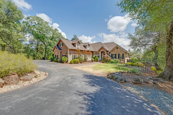 $1,090,000 | 22811 Montclaire Court, Grass Valley, CA 95949