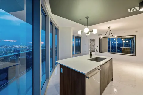 $1,000,000 | 488 Northeast 18th Street, Unit 4900, Miami, FL 33132