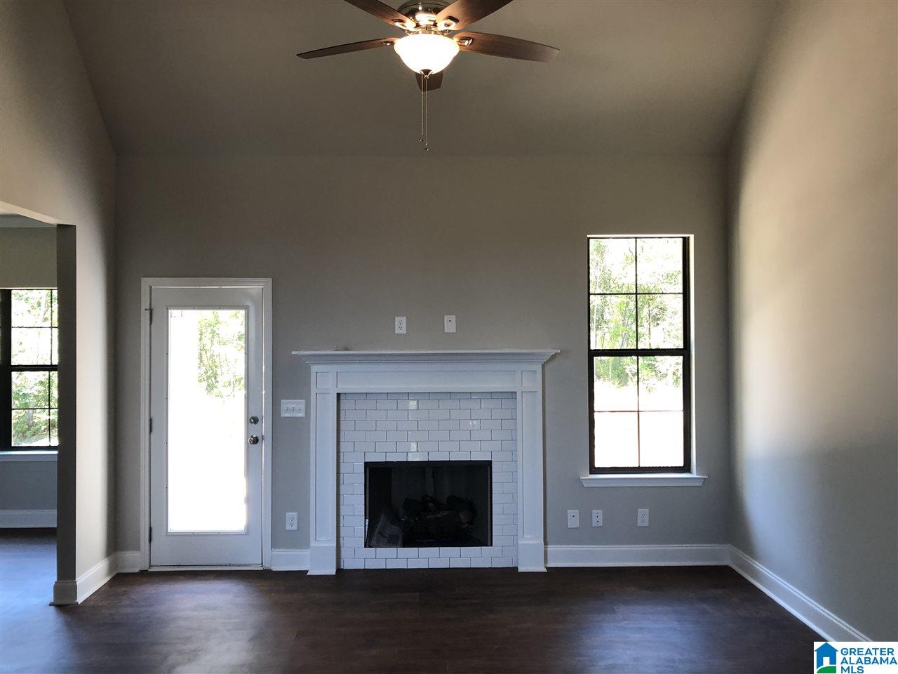 536 Sterling Lakes Way Helena, AL 35022 - Photo 2 of 8