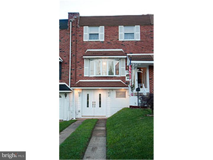 3230 Lester Road Philadelphia, PA 19154 - Photo 2 of 25 Exterior Front
