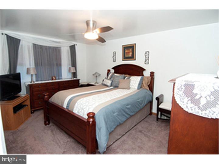 3230 Lester Road Philadelphia, PA 19154 - Photo 13 of 25 Bedroom 2