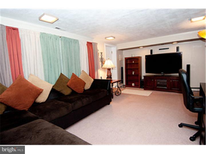 3230 Lester Road Philadelphia, PA 19154 - Photo 19 of 25 Basement - Finished