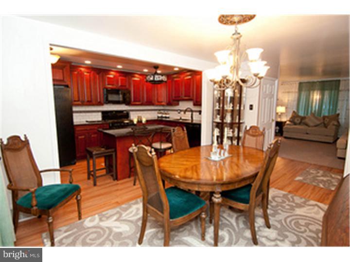 3230 Lester Road Philadelphia, PA 19154 - Photo 9 of 25 Dining Room