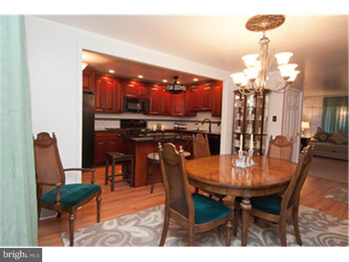 3230 Lester Road Philadelphia, PA 19154 - Photo 10 of 25 Dining Room