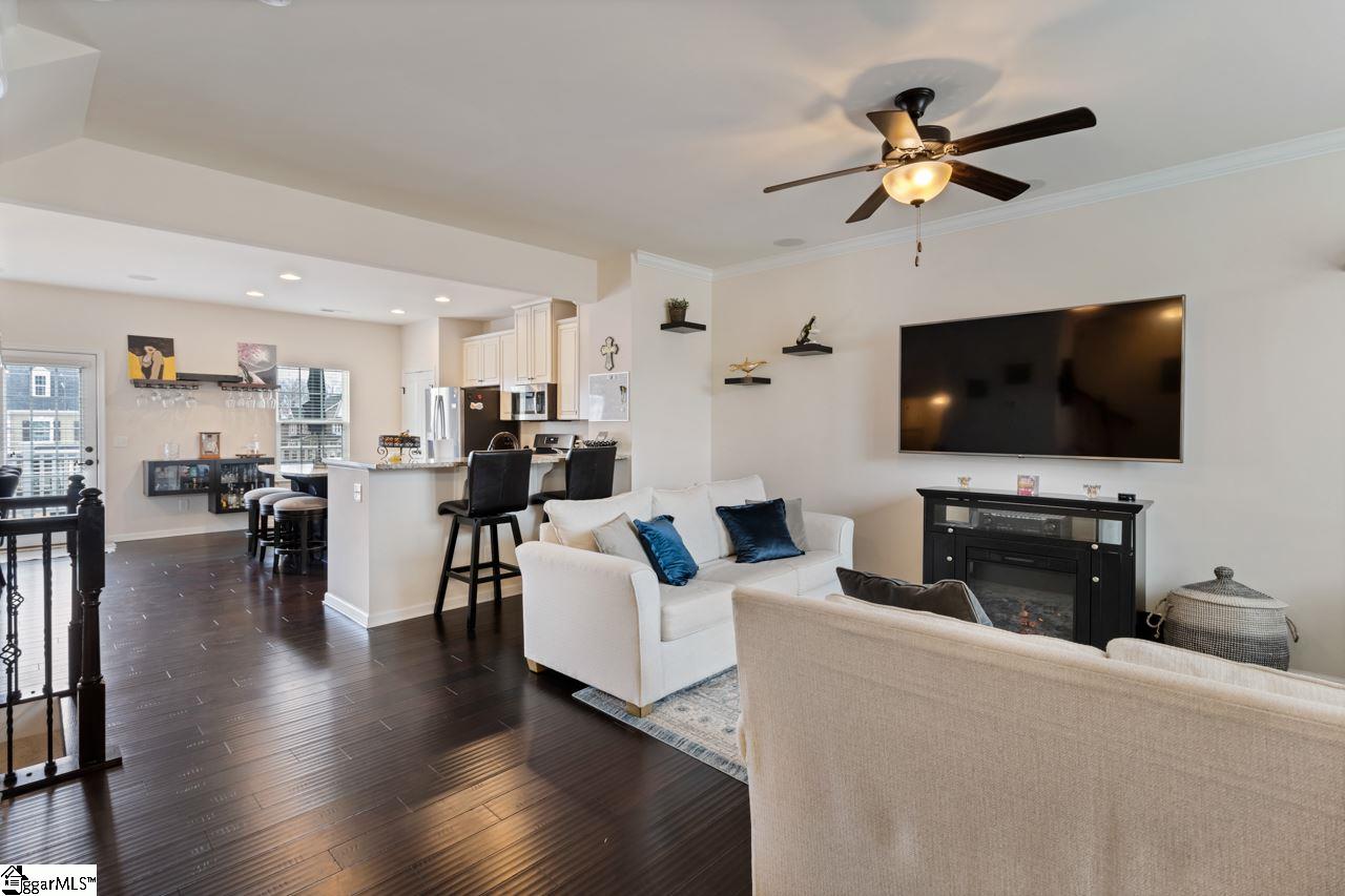 224 Rocky Slope Road Greenville, SC 29607 - Photo 3 of 35 Gallery Image 3