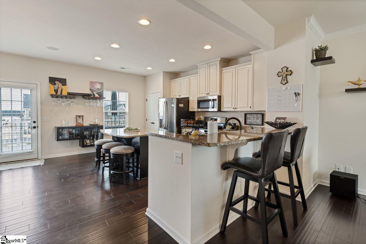 224 Rocky Slope Road Greenville, SC 29607 - Photo 6 of 35 Gallery Image 6