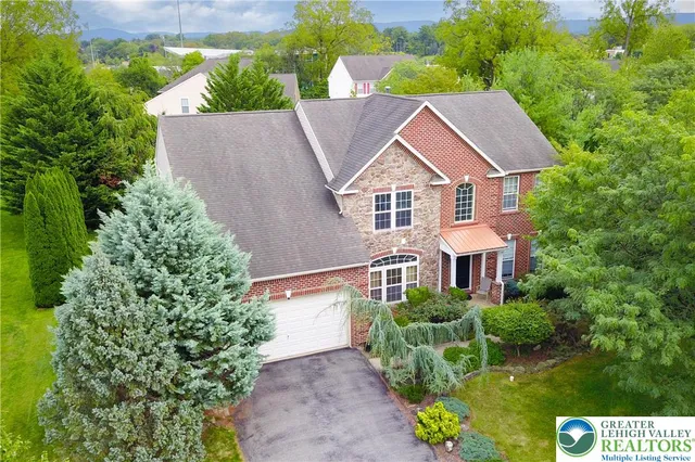 $675,000 | 3275 West Fairview Street, Allentown, PA 18104