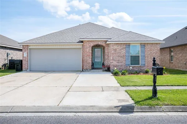 $225,000 | 2240 North Savannah Lakes Dr Lake North, Lake Charles, LA 70607