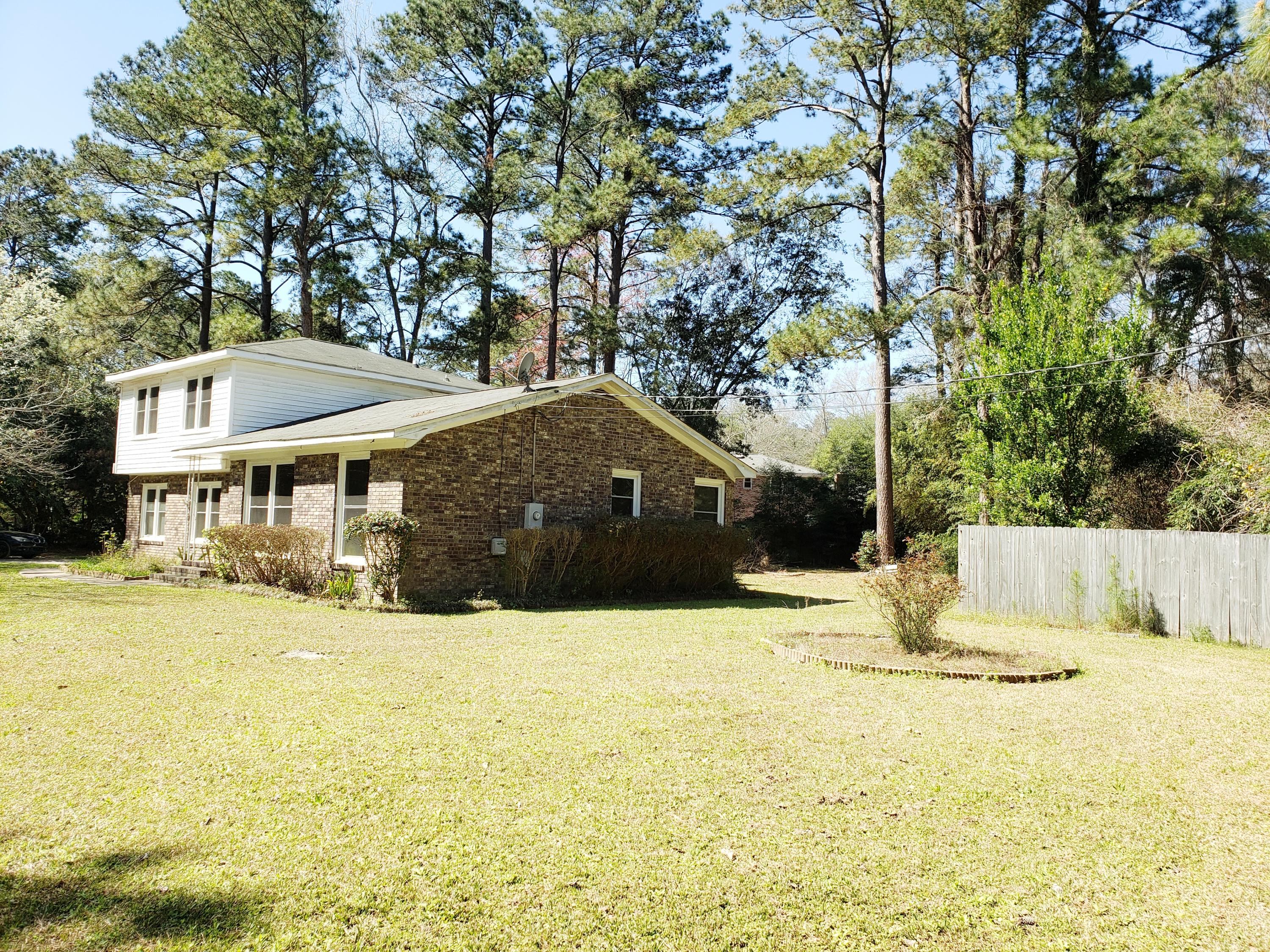 118 Spring Street Summerville, SC 29485 - Photo 3 of 35 20190307_132024(1)