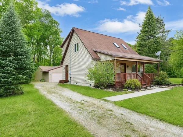 $269,900 | 3230 Pinehurst Drive, Lake, MI 48632