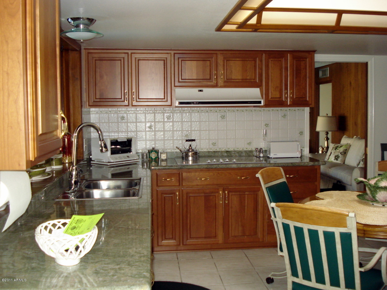 2202 East Lawrence Road Phoenix, AZ 85016 - Photo 7 of 22 Kitchen 3