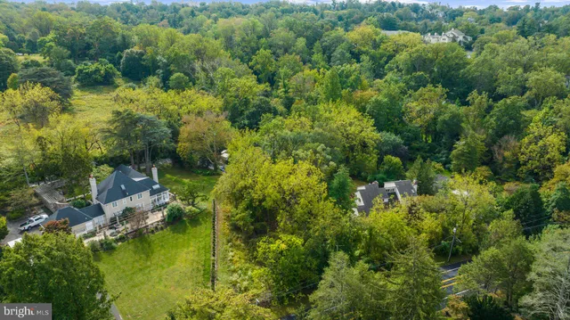 a view of a yard with an outdoor space