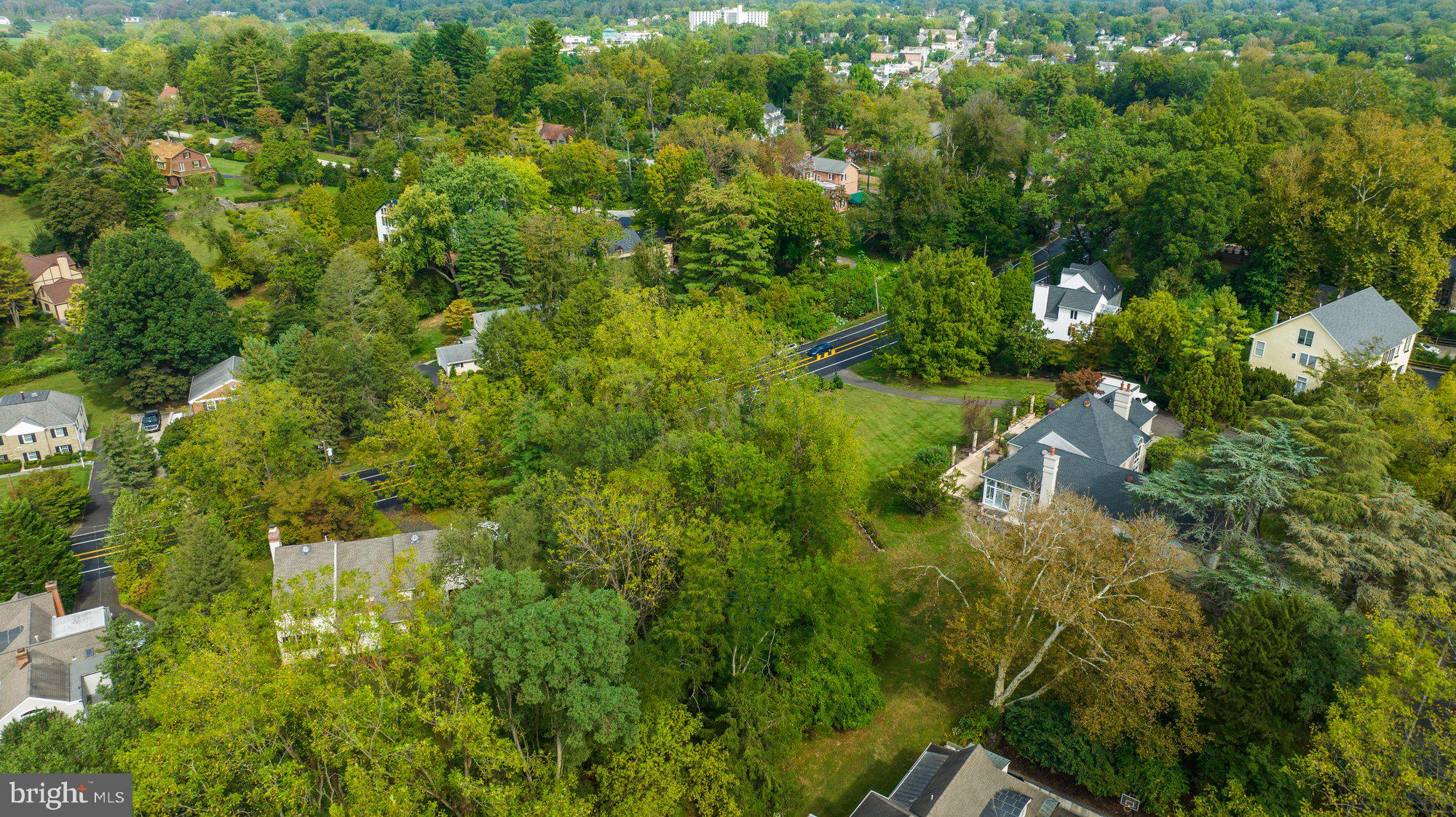 180 East Hillcrest Avenue Philadelphia, PA 19118 - Photo 26 of 32 a view of a yard