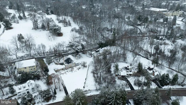 a view of outside house