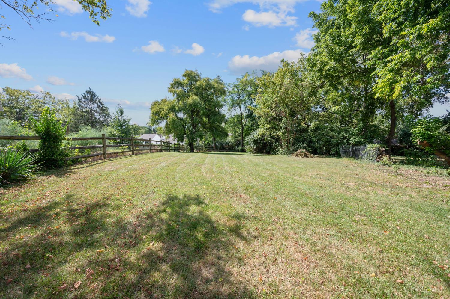 7101 Dunn Road Cincinnati, OH 45230 - Photo 14 of 50