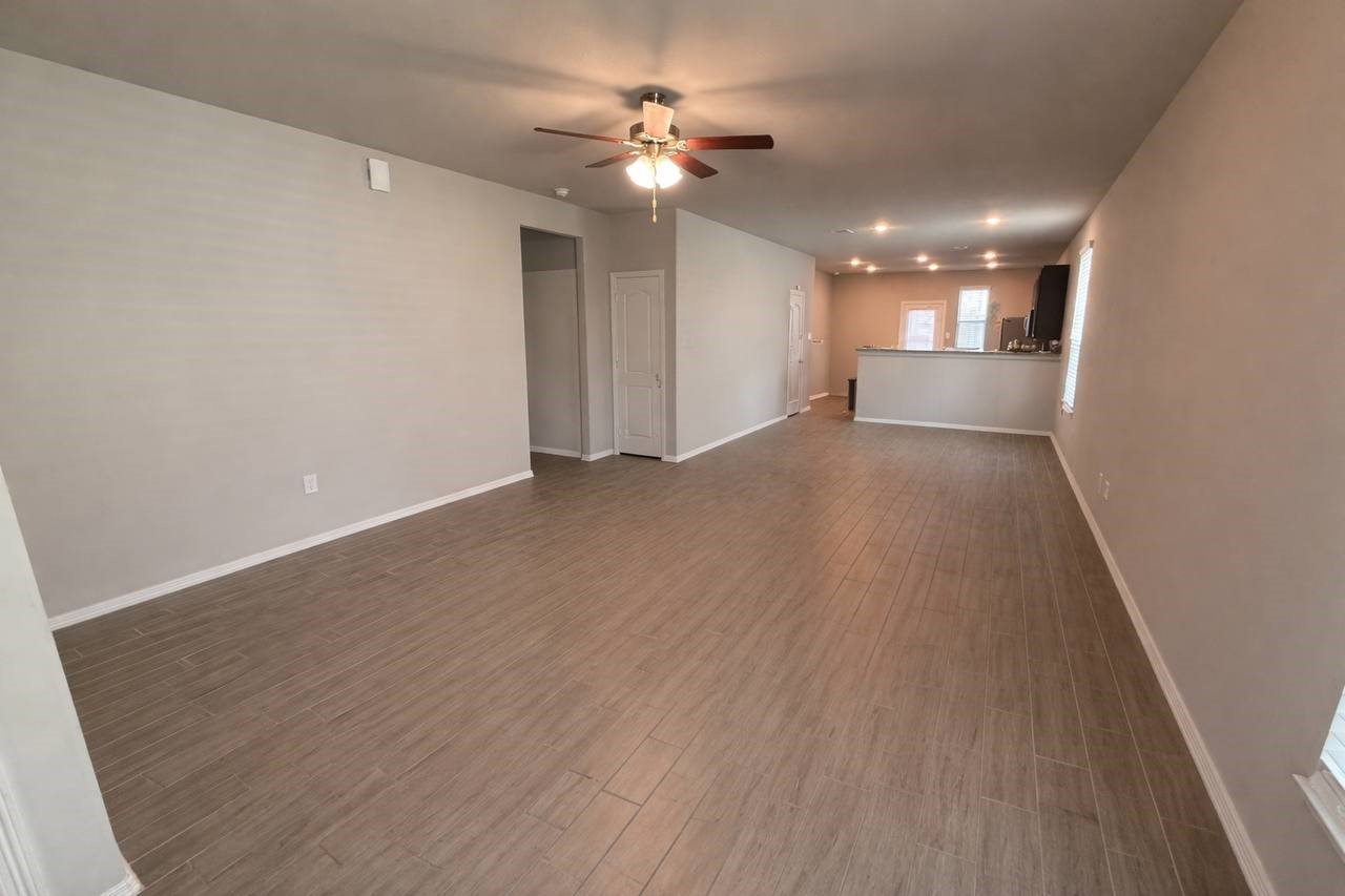 20023 Tuft Canyon Porter, TX 77365 - Photo 2 of 20 Large living space