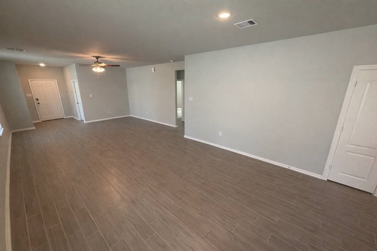 20023 Tuft Canyon Porter, TX 77365 - Photo 4 of 20 Flexible space