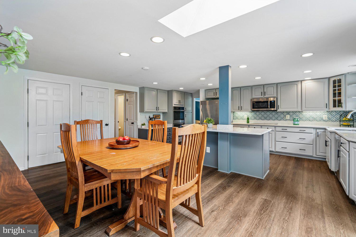 8044 Red Jacket Way Jessup, MD 20794 - Photo 22 of 71 DINING AREA W/ SKYLIGHT