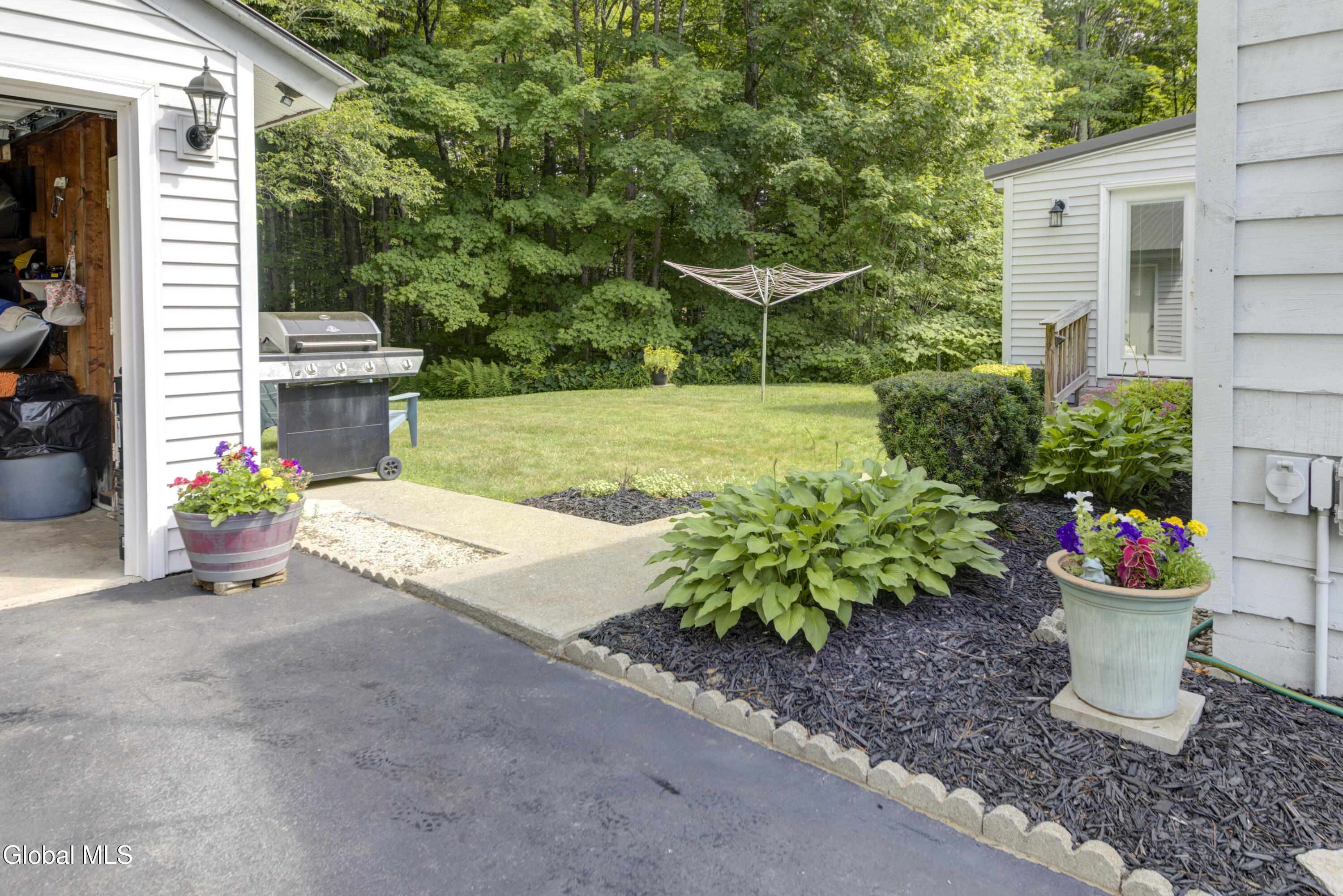 658 Coy Road Greenfield, NY 12833 - Photo 8 of 34 658 Coy Rd-7