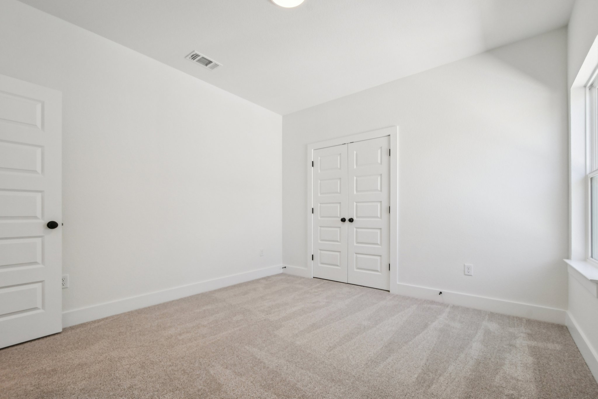 2245 Sarabanda Street Round Rock, TX 78681 - Photo 33 of 39