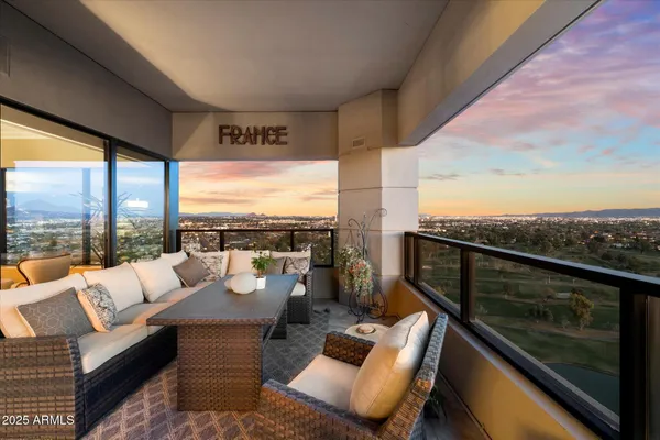 $1,450,000 | 1040 East Osborn Road, Unit 1801, Phoenix, AZ 85014