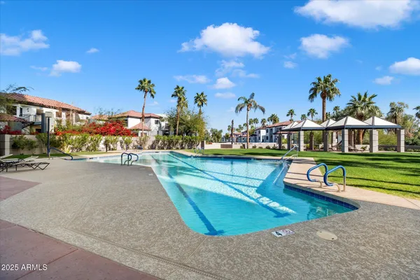 $1,450,000 | 1040 East Osborn Road, Unit 1801, Phoenix, AZ 85014