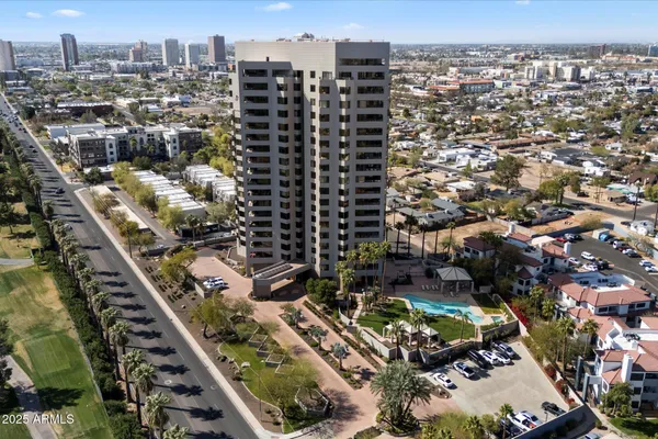 $1,450,000 | 1040 East Osborn Road, Unit 1801, Phoenix, AZ 85014