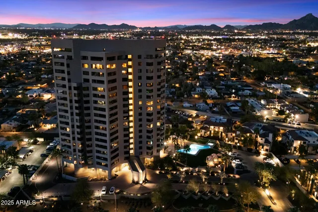 $1,450,000 | 1040 East Osborn Road, Unit 1801, Phoenix, AZ 85014