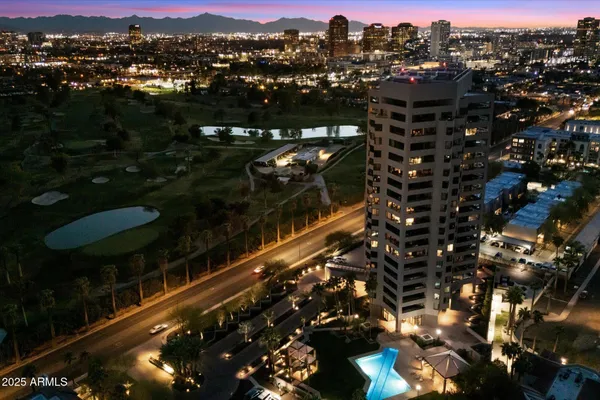 $1,450,000 | 1040 East Osborn Road, Unit 1801, Phoenix, AZ 85014