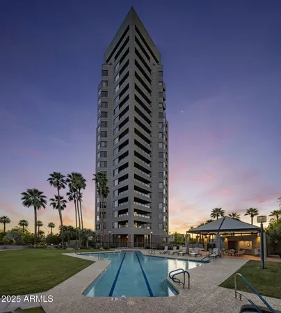 $1,450,000 | 1040 East Osborn Road, Unit 1801, Phoenix, AZ 85014