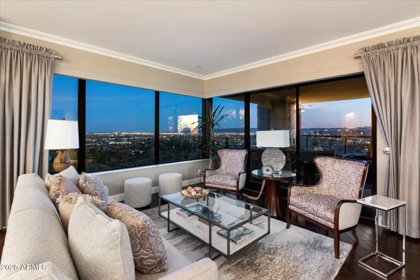 $1,450,000 | 1040 East Osborn Road, Unit 1801, Phoenix, AZ 85014