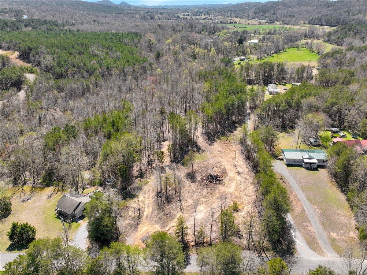 190 Camp Agape Road Benton, TN 37307 - Photo 4 of 18 Gallery Image 4