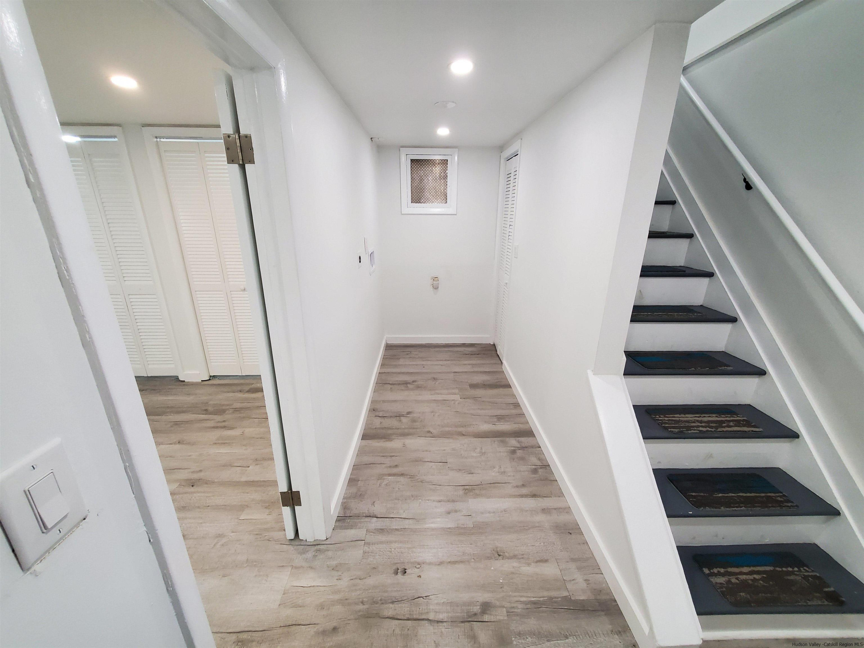 326 Boulevard Kingston, NY 12401 - Photo 15 of 35 a view of entryway