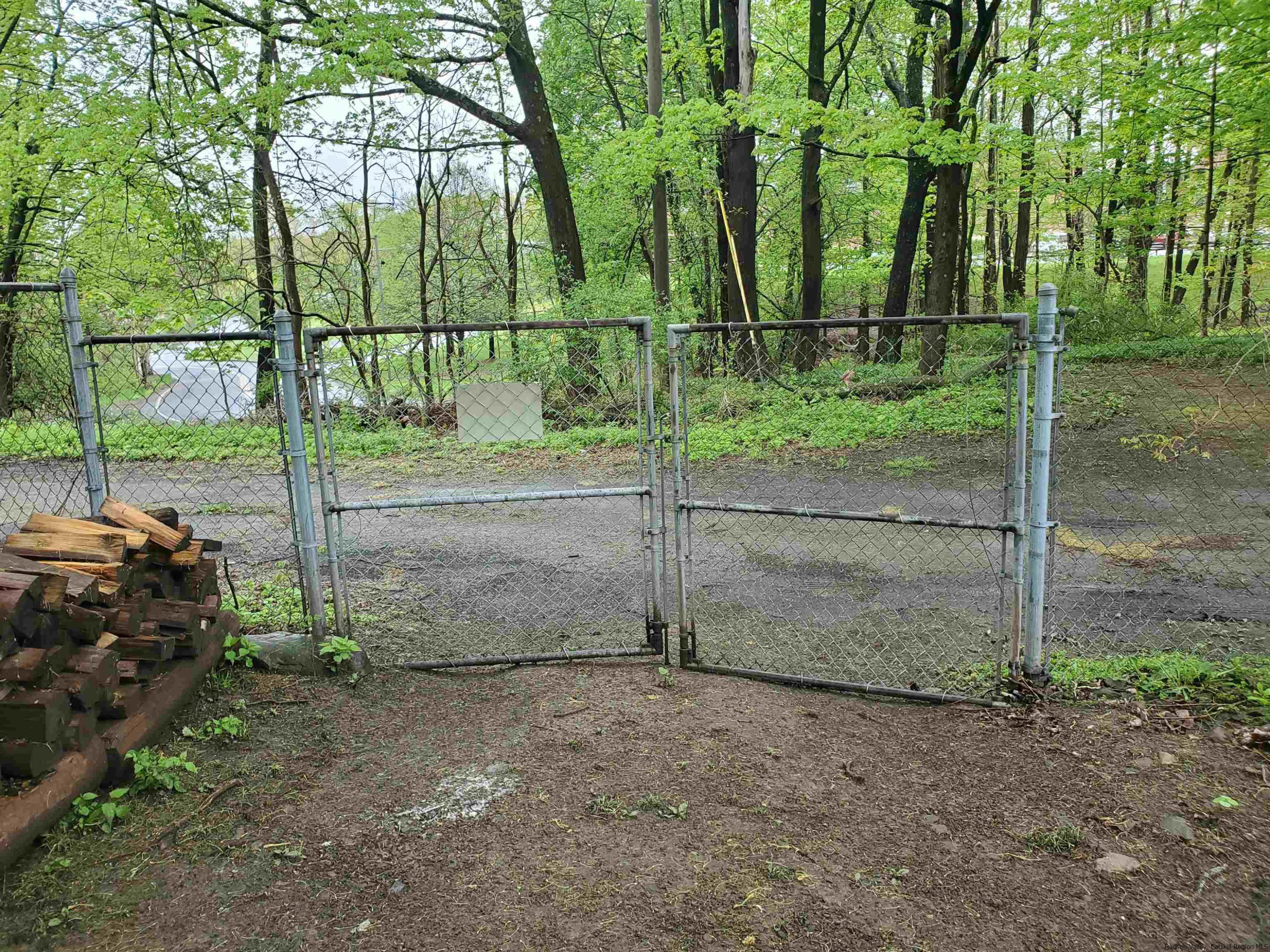 326 Boulevard Kingston, NY 12401 - Photo 31 of 35 a backyard of a house with lots of green space